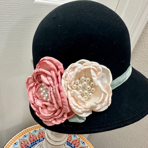 Elegant Wool Felt Cloche Bucket Hat Embellished With Satin Flowers Special Event - Picture 9 of 16